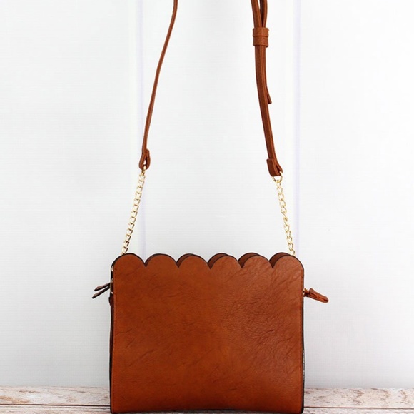 Handbags - NWT Light Brown Scallop Bag